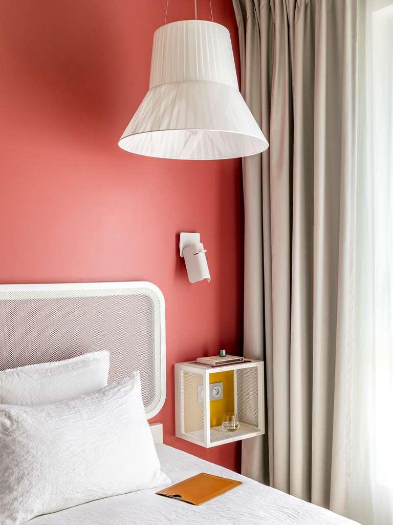 Okko Hotels Paris La Defense Nanterre Rom bilde