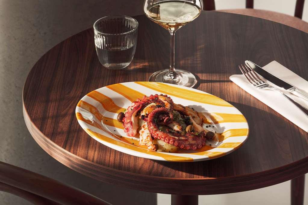 Okko Hotels Paris La Defense Nanterre Restaurant bilde