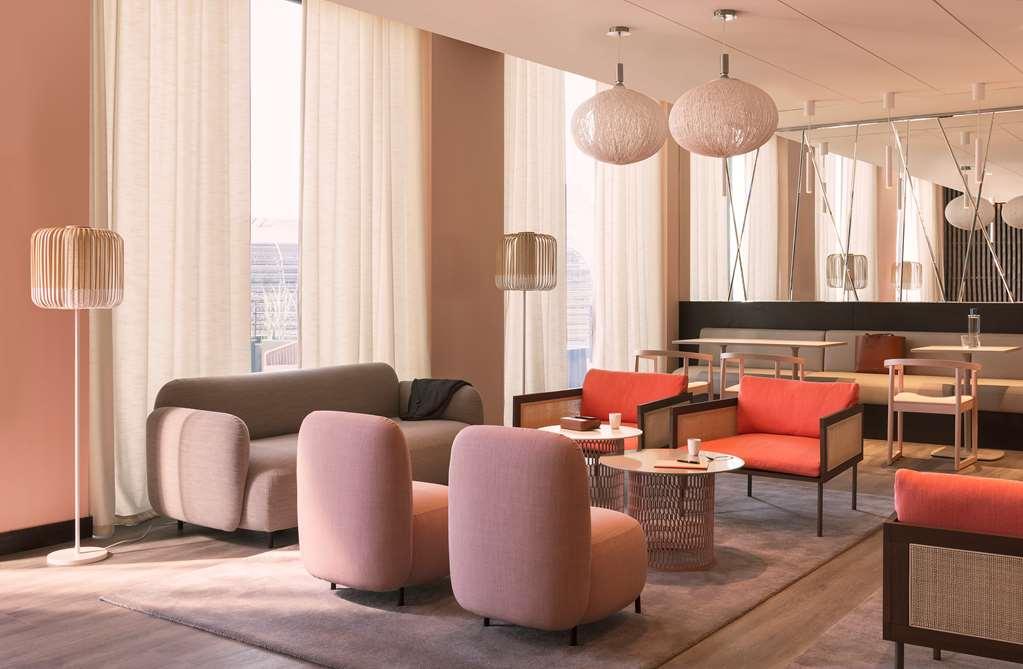 Okko Hotels Paris La Defense Nanterre Restaurant bilde