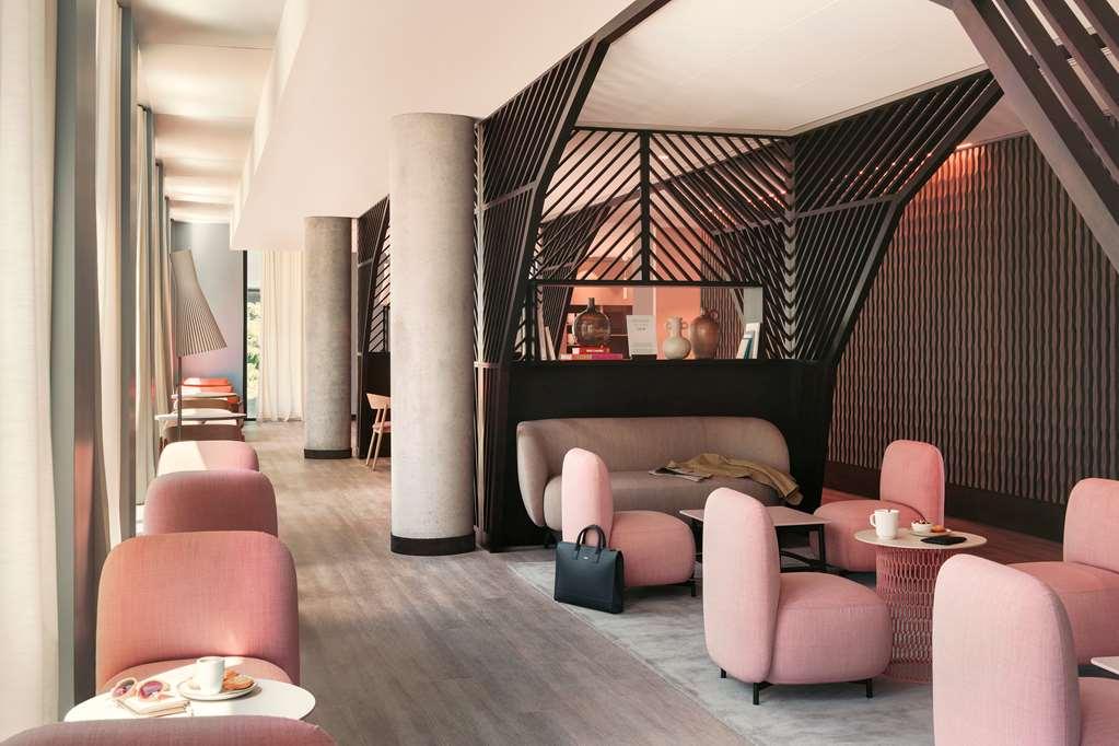 Okko Hotels Paris La Defense Nanterre Restaurant bilde